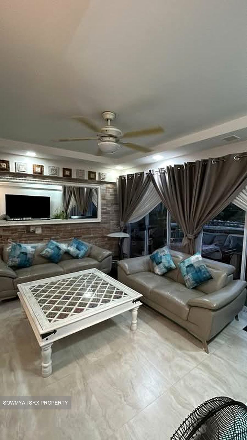 Blk 533 Hougang Avenue 6 (Hougang), HDB Executive #591959291
